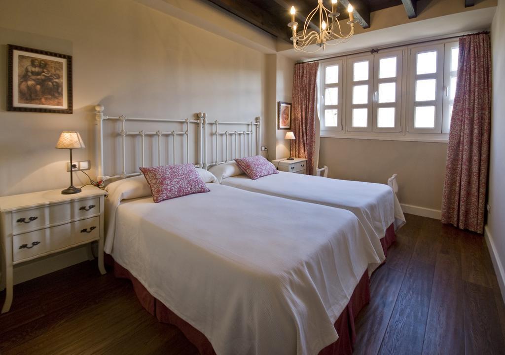 Las Casas Rurales Huerta San Benito Villamayor  Eksteriør billede